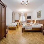 Smolenicky Zamok Hotel *