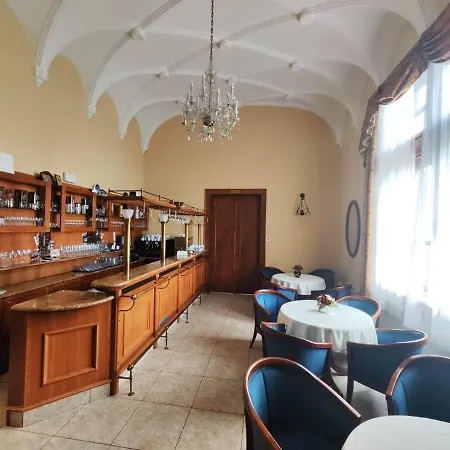 Smolenický Zámok Hotel Smolenice