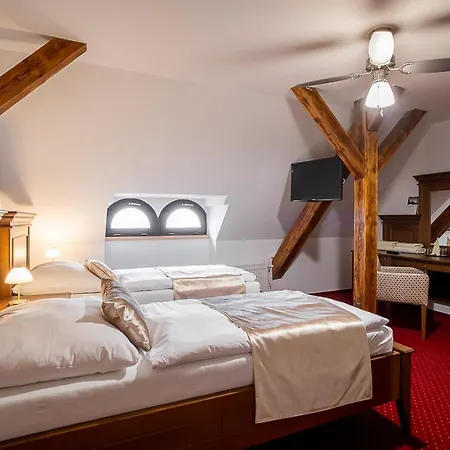 Smolenický Zámok Hotel