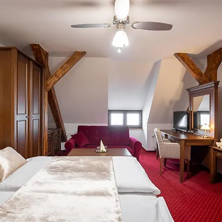Hotell Smolenicky Zamok Smolenice