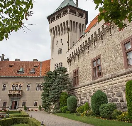 Smolenický Zámok *