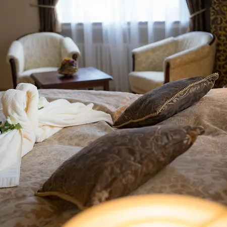 Smolenický Zámok Hotel *